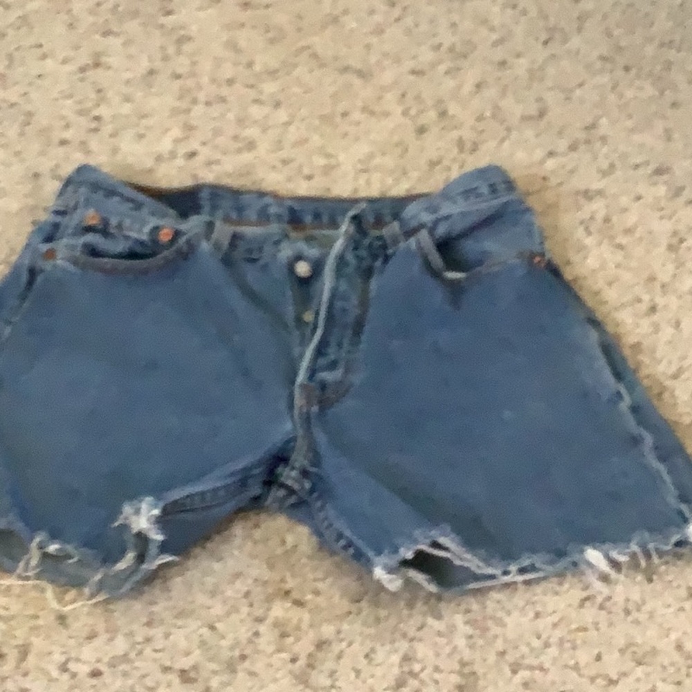 Woman’s 501 Levi shorts